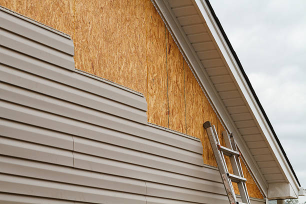 24/7 Emergency Vinyl Siding experts in Willard, OH